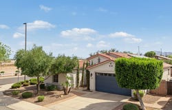 2769 E RAKESTRAW Lane, Gilbert, AZ 85298