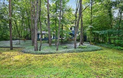 5705 Lakeview Drive, Perry, MI 48872