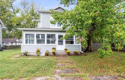 526 S Maple Street, Ottawa, KS 66067