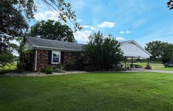 16132 State Route 136 E, Robards, KY 42452