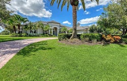 3194 CHARLES MACDONALD Drive, SARASOTA, FL 34240