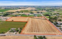 2780 S Black Cat Rd, Meridian, ID 83642