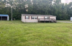 905 Division Road, Albany, KY 42602