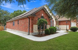 9216 MCCAFFERTY DR, Helotes, TX 78023