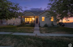 7743 N ROSE St, Eagle Mountain, UT 84005