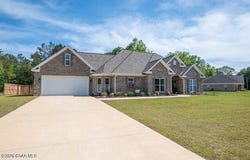 106 Lauras Cove, Starkville, MS 39759