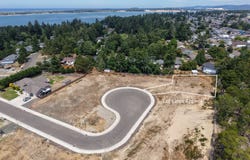 Park Pl, CoosBay, OR 97420