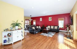 21 Kathleen Drive E, Syosset, NY 11791
