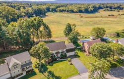 3079 New Williamsburg Drive, Schenectady, NY 12303
