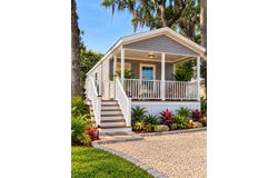 1110 N Summit St., CRESCENT CITY, FL 32112