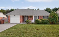 121 Chestnut Lane, Versailles, KY 40383