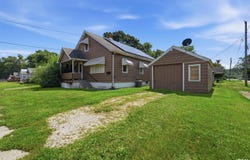 145 CHICAGO Street, East Peoria, IL 61611