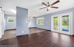8621 Old Stage Road, Moss Point, MS 39562