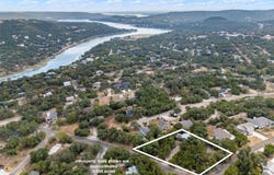 18307 E Lakeview Dr, Jonestown, TX 78645