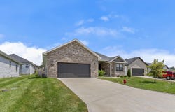 1102 S Strait Avenue, Ozark, MO 65721