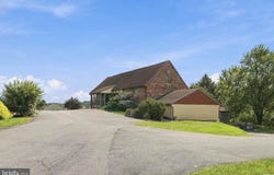 2887 N READING Road, ADAMSTOWN, PA 19501