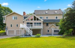 4 Hilltop Drive, Hudson, NH 03051