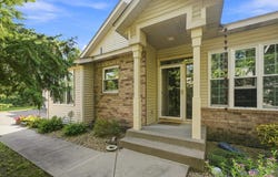 132 Wedgewood Court, Mahtomedi, MN 55115