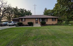 206 Palmyra Road, Dixon, IL 61021