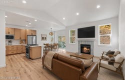 106 Memory Ln, Pinehurst, ID 83850