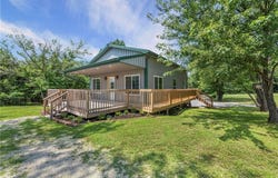 14820 Crystal Drive, Excelsior Springs, MO 64024