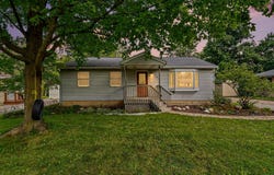 2146 Engleside Drive SE, Grand Rapids, MI 49546