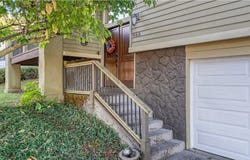 466 SW 6TH St, Gresham, OR 97080