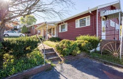 2301 PARK HILL RD, STAUNTON, VA 24401