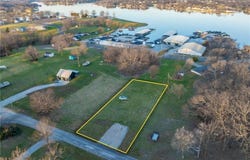 Whitecap Drive lot: 2901, Gallatin, MO 64640