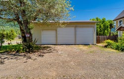 220 E MAIN St, Lowell, OR 97452