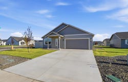 406 Lambert Ct, Grandview, WA 98930