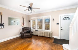 212 1/2 E 5th St, Duluth, MN 55805