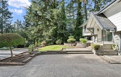 4765 BROOKWOOD St, Eugene, OR 97405