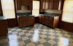5 Hill St, Webster, MA 01570
