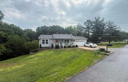 120 Sunny Lane, Branson West, MO 65737