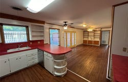 817 E Holly Lane, Mexia, TX 76667