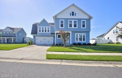 203 Farmstead Loop, Moyock, NC 27958