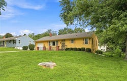 1314 Duck Road, Grandview, MO 64030