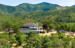 5311 Pioneer Road, Medford, OR 97501
