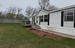 515 Michael Lane, Chenoa, IL 61726