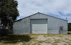 111 W 3rd Street, Bishop, TX 78343