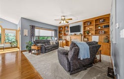 5185 Elderton Drive, Marion, IA 52302