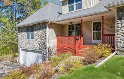 771 County Road B2 E, Little Canada, MN 55117