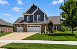 1069 Forest Glen Drive, Greenfield, IN 46140