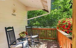 3681 COLONY OAKS Dr, Eugene, OR 97405