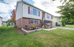 105 Frank Cir, Latrobe, PA 15650