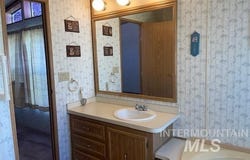 2115 6th Ave, Clarkston, WA 99403