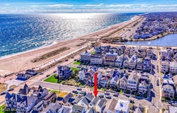 9 Embury Avenue, Ocean Grove, NJ 07756