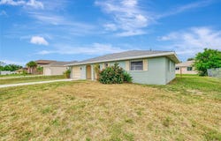 256 PERIWINKLE ROAD, VENICE, FL 34293