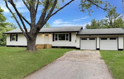 3403 E 34 Road, Cadillac, MI 49601